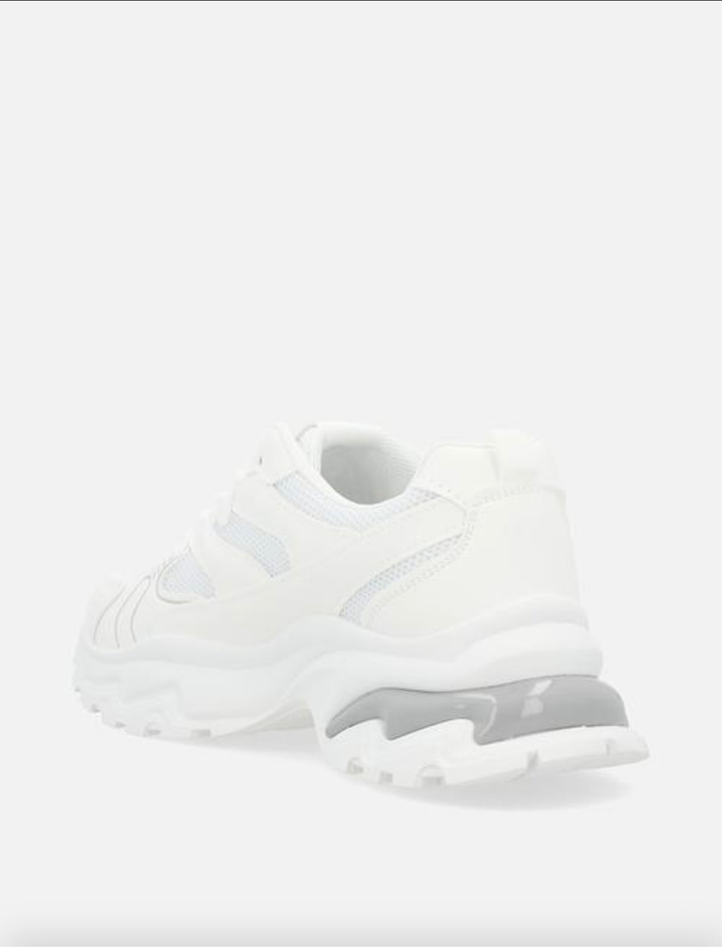 Moxie sneaker