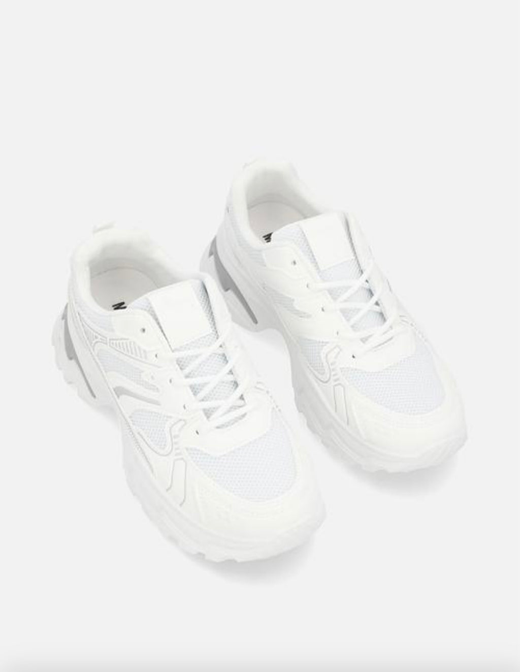 Moxie sneaker