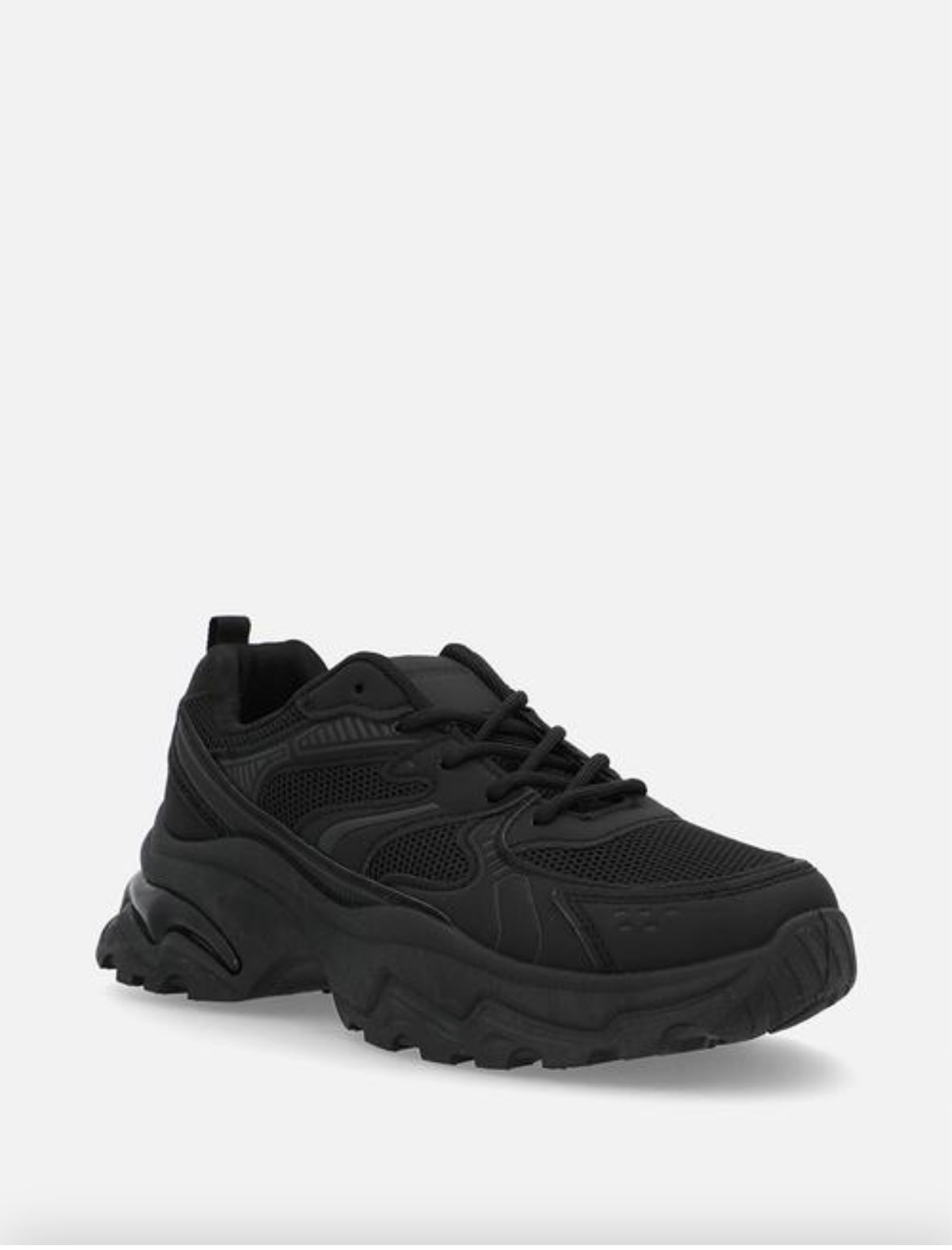 Moxie sneaker